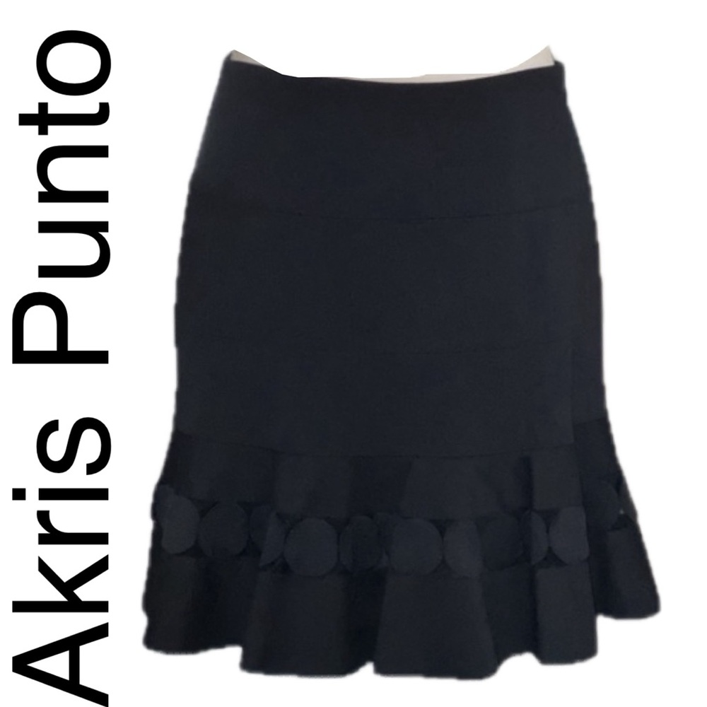 Akris Punto SKIRT COLOR NAVY SIZE 10